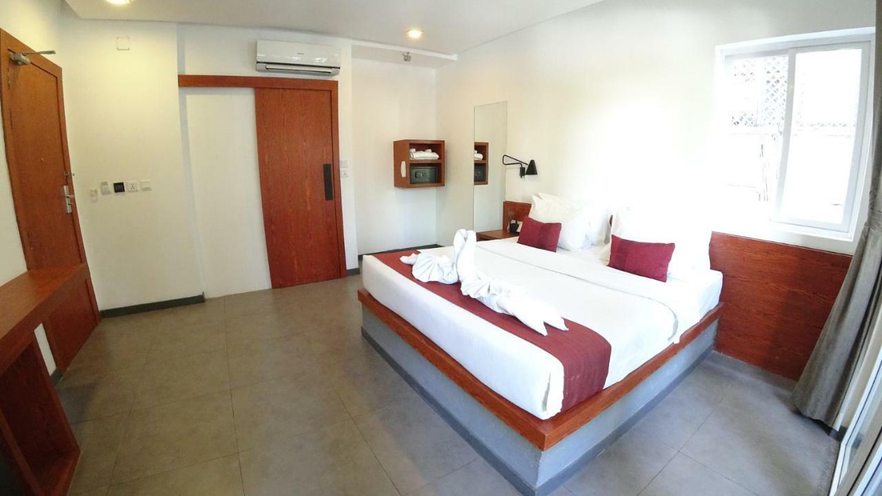 Hotel Records Phnom Penh Exterior foto